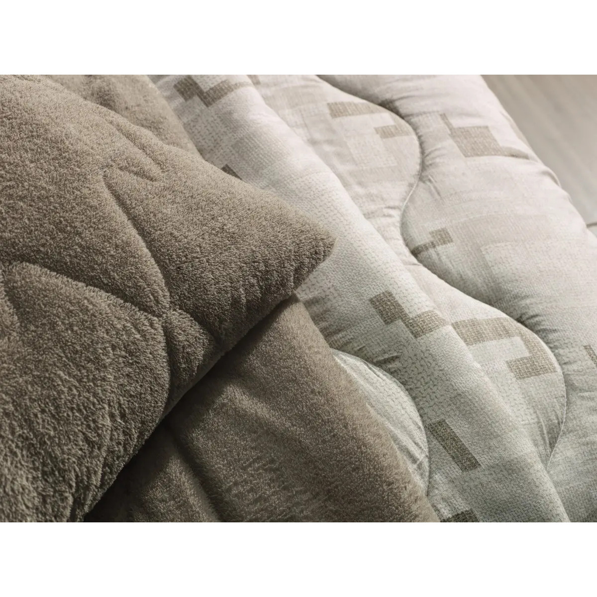 Coberdrom Edredom Grosso Dupla Face Blend Comfort Casal Altenburg