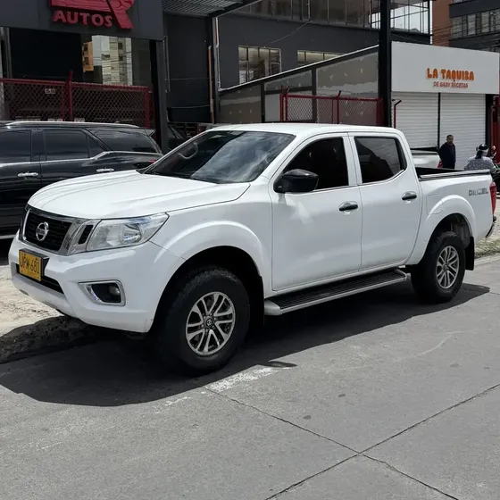 Nissan Frontier 2021 2.5l Automática Diésel 4x4