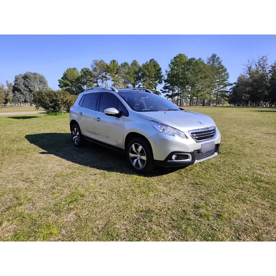 Peugeot 2008 1.6 Feline 5p