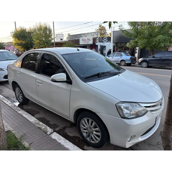 Toyota Etios 1.5 Xls