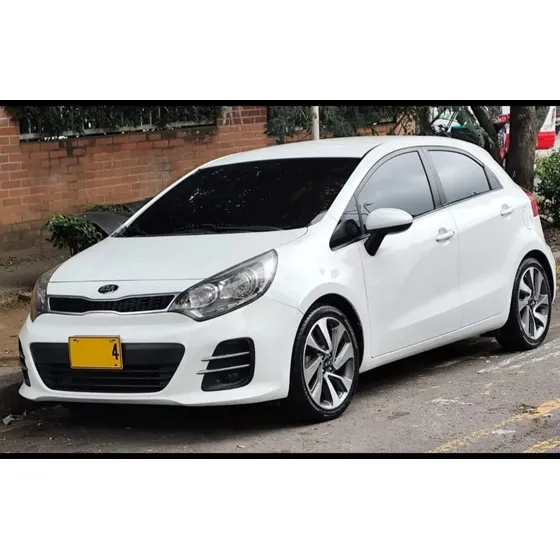 Kia Rio Spice 1.4 - At - Full Equipo - Hatchback