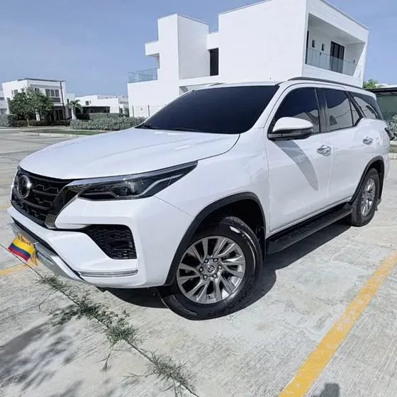 Toyota Fortuner 2023 2.4