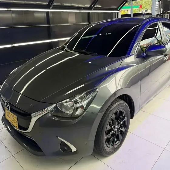 Mazda 2 2020 1.9 Touring