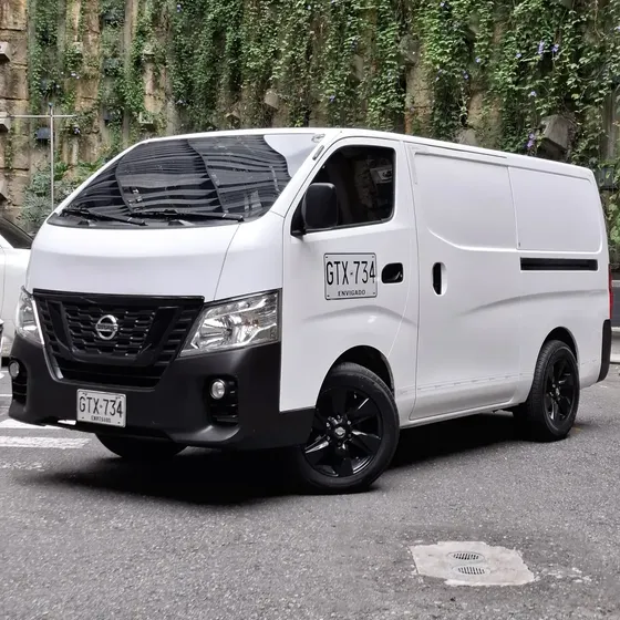 Nissan Urvan 2021 2.5 Nv350