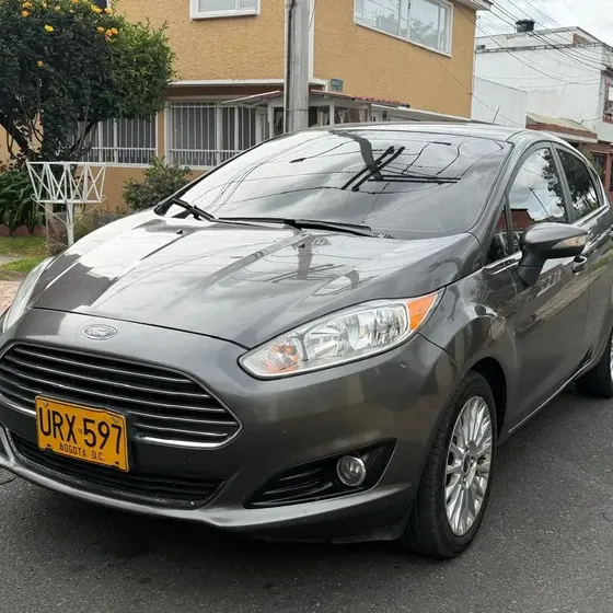 Ford Fiesta 2015 1.6 Titanium At