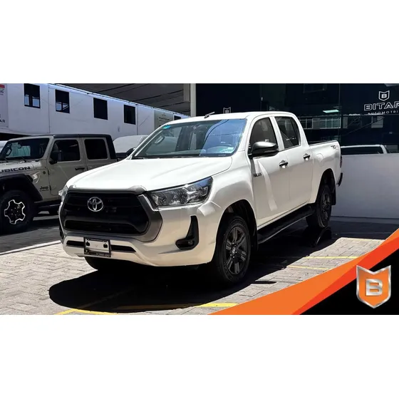 Toyota Hilux 2.7 Cabina Doble Sr Mt