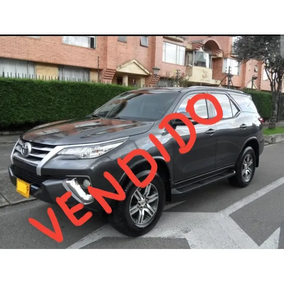 Toyota Fortuner 2.7 Aut. Tip. 4x4 Gasolina 7 Psjrs