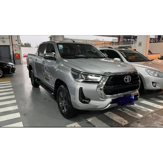 Toyota Hilux 2.8 Cd Srx 177cv 4x4 At