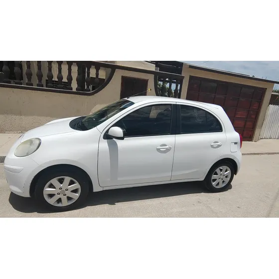 Nissan March 1.6 Advance Mt