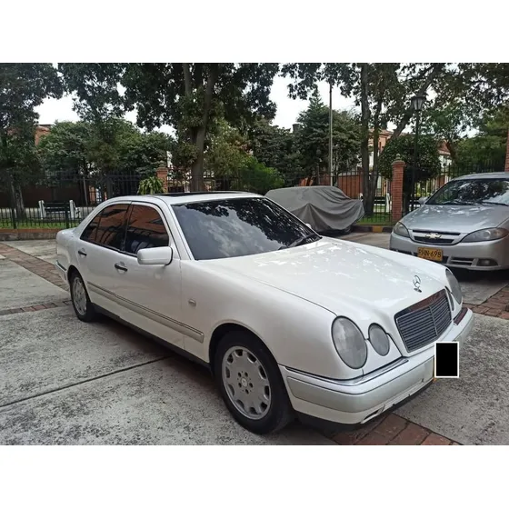 Mercedes-benz E320 3.2 W210