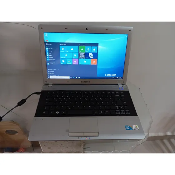 Notebook Samsung Rv411,intel Core I3 M330,4gb,hd500gb,cons Prateado