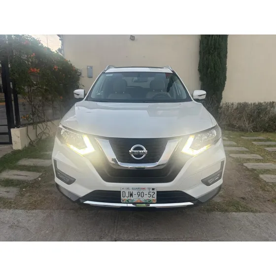 Nissan X-trail 2.5 Platinum 2 Row Cvt