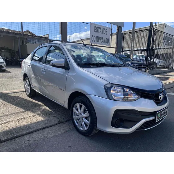 Toyota Etios 1.5 X Plus 16v Flex 4p Manual