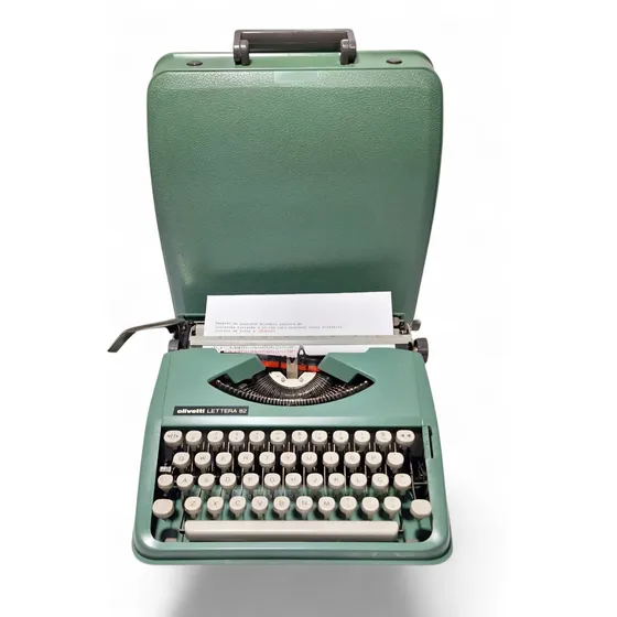 Maquina De Escrever Olivetti Lettera 82 Fita Nova Retrô
