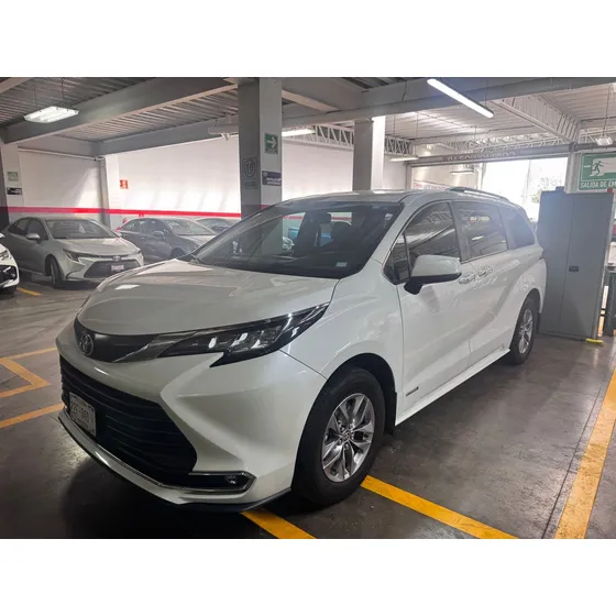 Toyota Sienna 3.5 Xle At