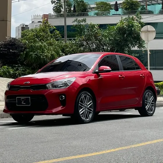 Kia Rio 2021 1.4 Vibrant Hb At