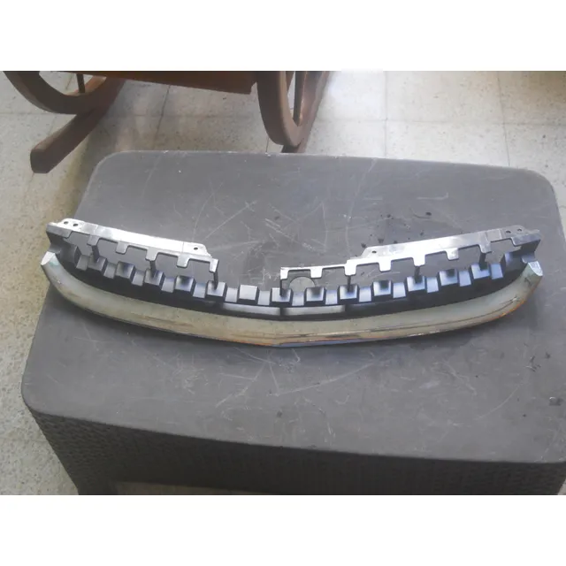 Vendo Parrilla Frontal De Chevrolet Captiva Spor, # 25911318