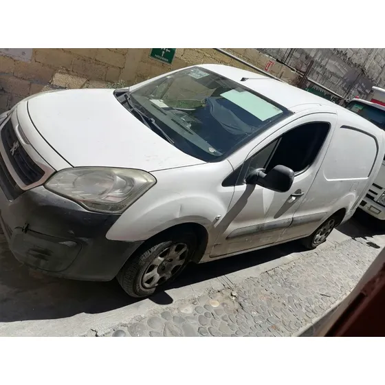Peugeot Partner 1.6 Hdi 5 Puertas Mt