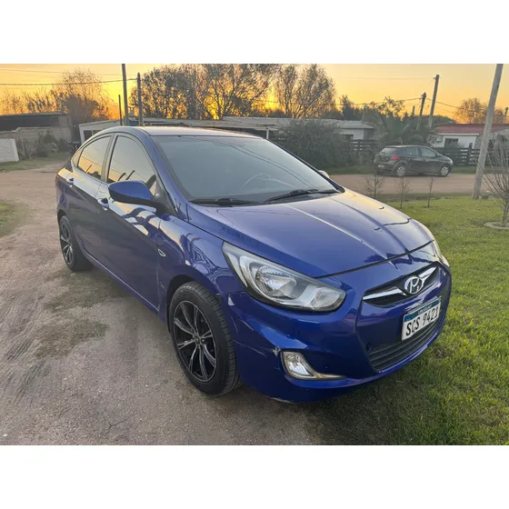 Hyundai Accent 1.5 Gls Mt