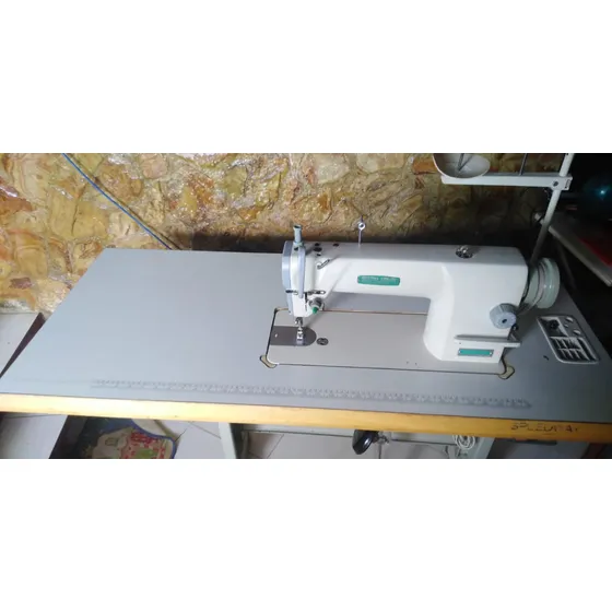Maquina De Coser Industrial Recta Siruba Modelo L818f-m1
