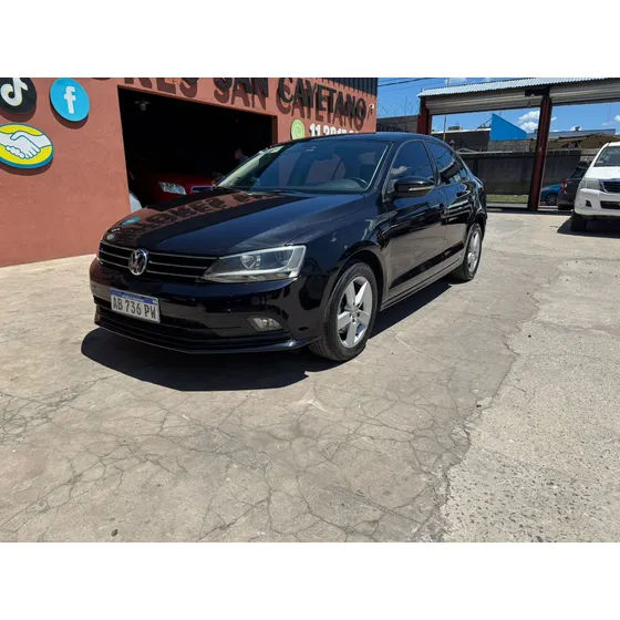 Volkswagen Vento 2.5 Advance Plus 170cv