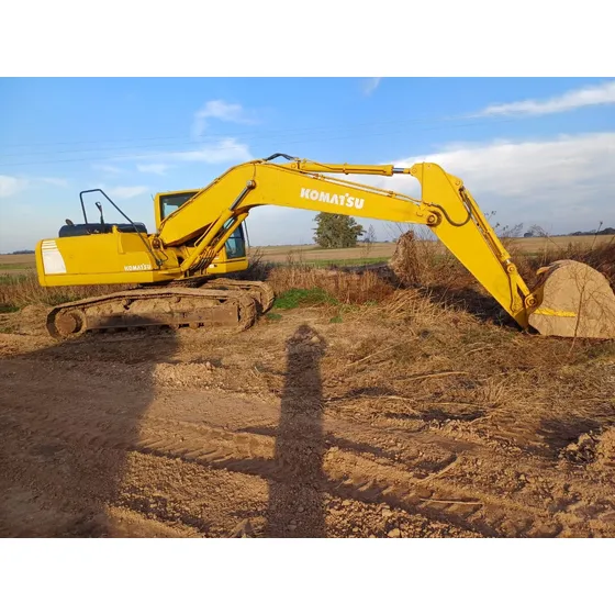 Retroexcavadora Komatsu Pc200-8m0