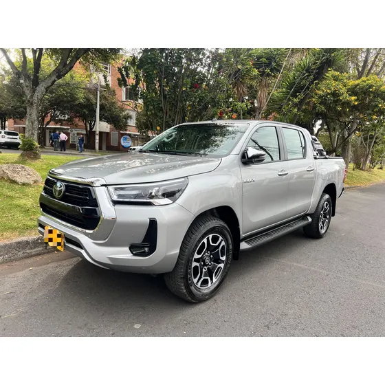 Toyota Hilux 2.8 Srx Diésel 4x4 Aut