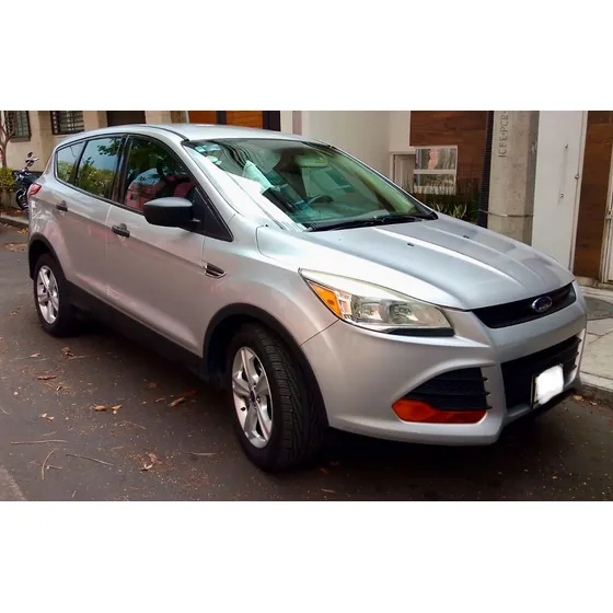Ford Escape 2.5 S Plus Mt