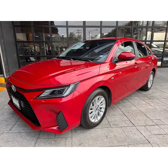 Toyota Yaris 1.5 4p S At Cvt Hi