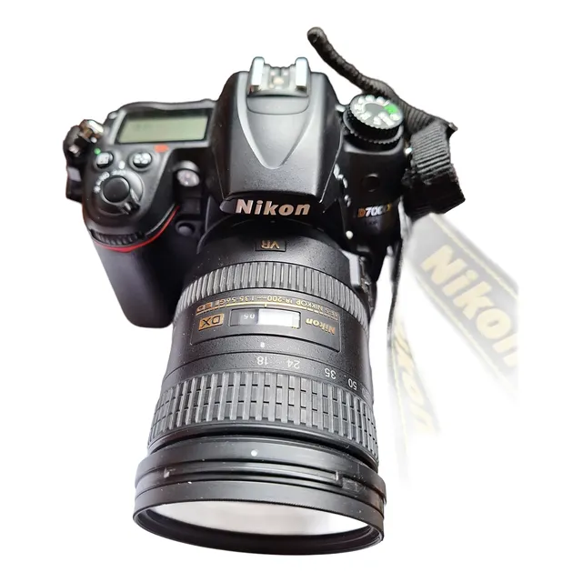 Nikon Cámara Digital Negra D7000 Y Lente Zoom.