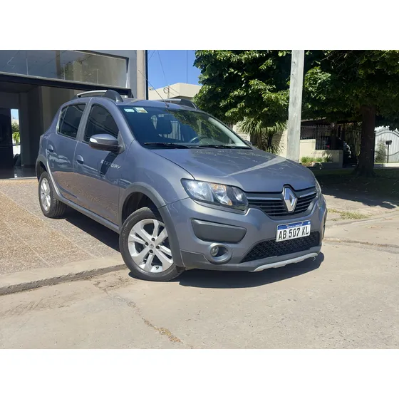 Renault Sandero Stepway 1.6 Privilege 105cv