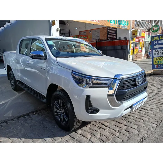 Toyota Hilux Pick-up 2.8 Cd Srv 204cv 4x4