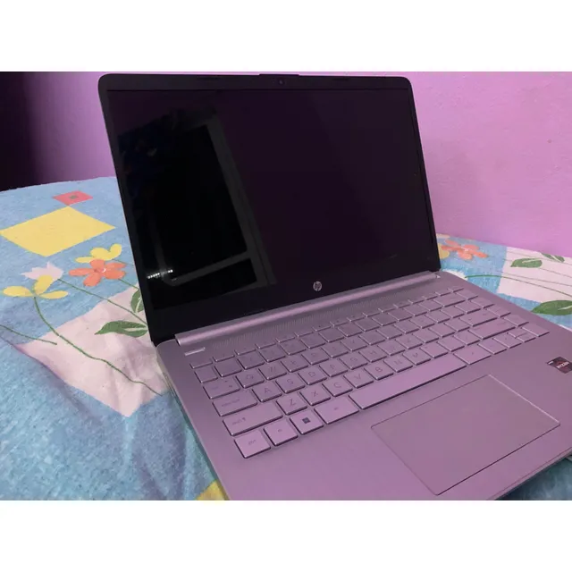 Lap Top Marca Hp Modelo 14-fq0110wm