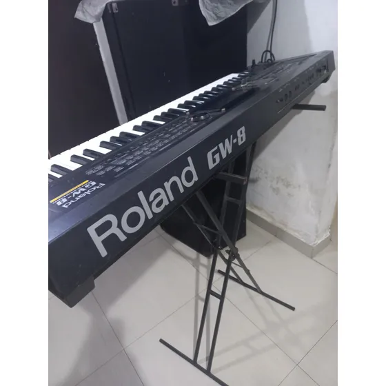 Teclado Roland Gw-8
