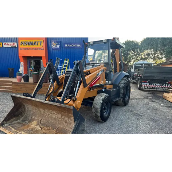 Retroescavadeira Case 580l 1998 - Emplacada