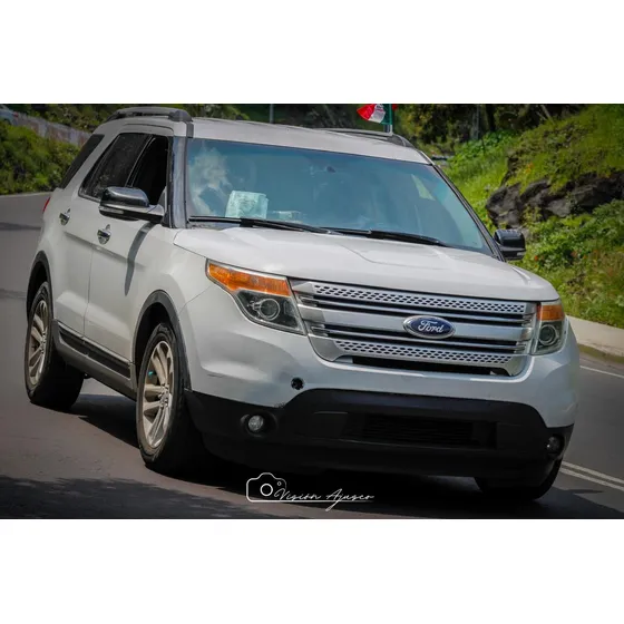 Ford Explorer 4.0 Xlt V6 3er Asiento Sync 4x2 Mt
