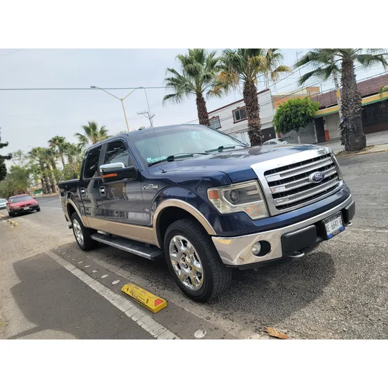 Ford F-150 5.0 Doble Cabina Ford Lariat
