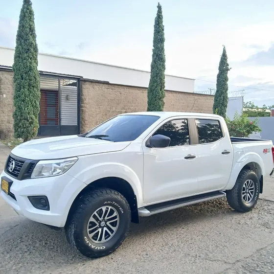 Nissan Frontier 2020 2.5 4x4 Diésel Mecánica