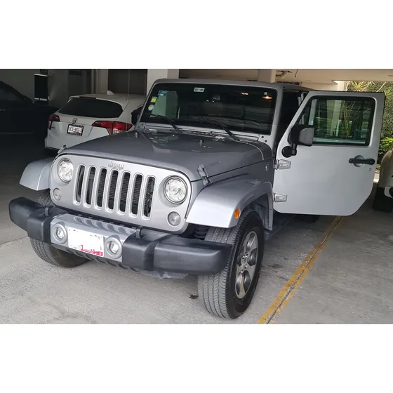 Jeep Wrangler 3.7 Unlimited Sahara 3.6 4x4 At