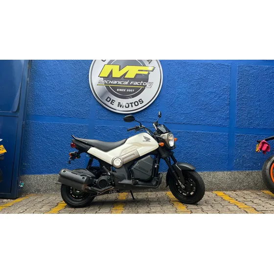 Honda Navi Modelo 2016
