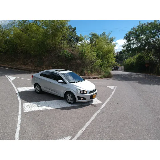 Chevrolet Sonic Lt Sedan