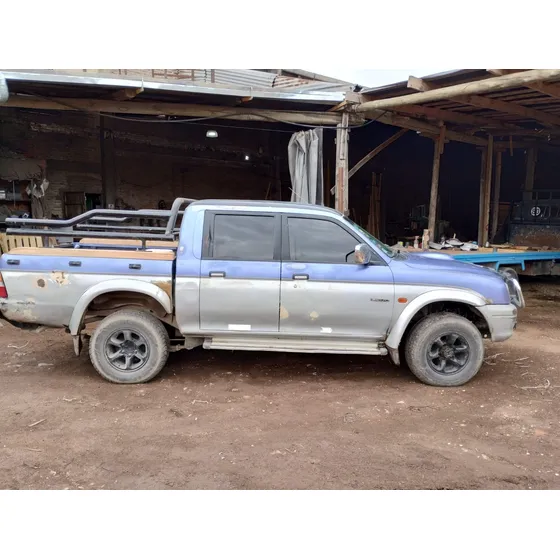 Mitsubishi L200 2.5 D/cab 4x4