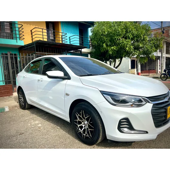 Chevrolet Onix 1.0t Premier Sedan At