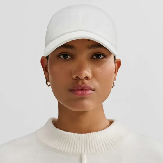 Boné Nike Club Swoosh