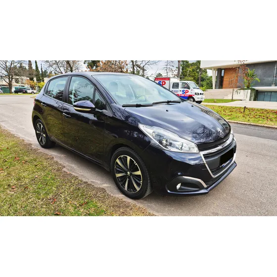 Peugeot 208 1.6 Turbo Diesel Hdi
