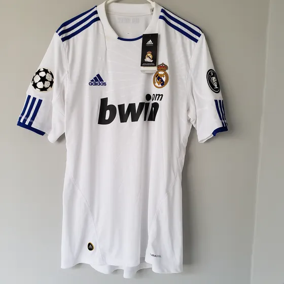 Remera Futbol Local Real Madrid 2011, Talla L, Con Etiquetas
