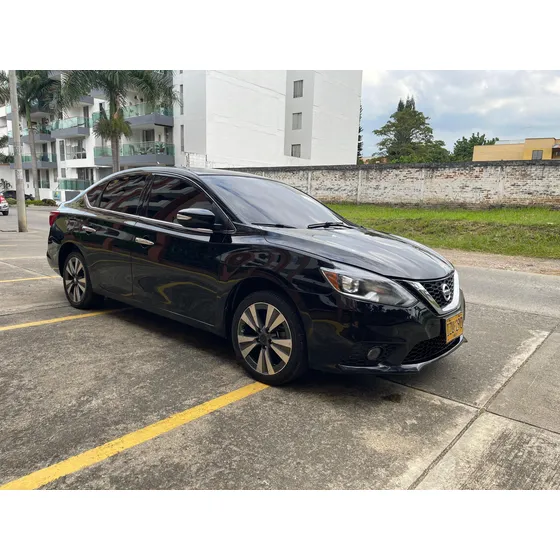 Nissan Sentra 1.8 B17 Fl Exclusive