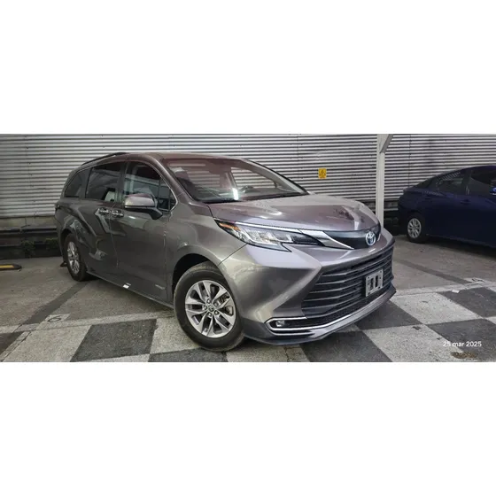 Toyota Sienna 2.5 Xle Hev At