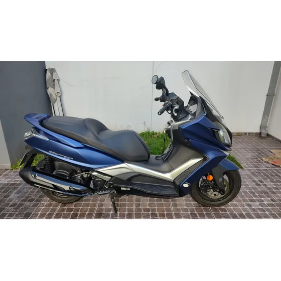 Kymco Downtown Tcs 2023 Con 15.800kms Agencia Oficial