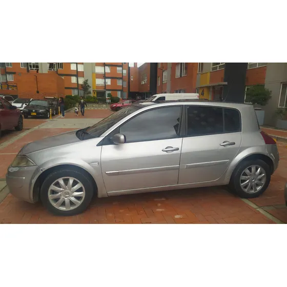 Renault Megane 2 2.0 Dynamique Hb